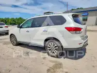 2016 Nissan PATHFINDER photo
