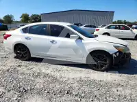 2016 Nissan ALTIMA photo