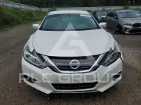 2016 Nissan ALTIMA photo