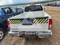 2016 Nissan FRONTIER photo