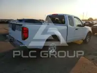2016 Nissan FRONTIER photo