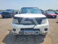 2016 Nissan FRONTIER photo