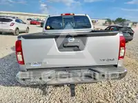 2016 Nissan FRONTIER photo
