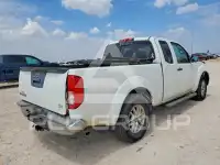 2016 Nissan FRONTIER photo