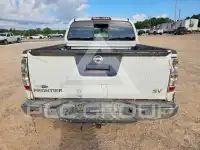 2016 Nissan FRONTIER фото