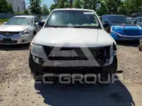 2016 Nissan FRONTIER фото