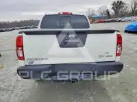 2016 Nissan FRONTIER photo