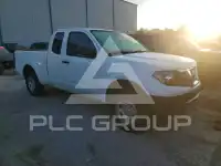 2016 Nissan FRONTIER photo