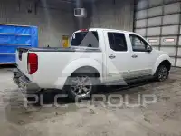 2016 Nissan FRONTIER photo