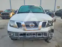 2016 Nissan FRONTIER photo