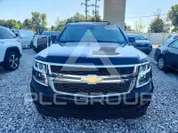 2016 Chevrolet Suburan photo