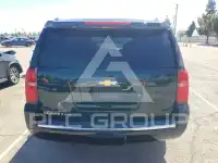 2016 Chevrolet Suburan photo