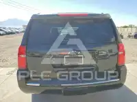 2016 Chevrolet Suburan фото