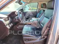 2016 Chevrolet Suburan фото
