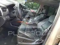 2016 Chevrolet Suburan photo