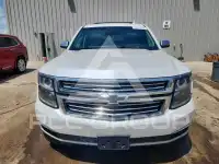 2016 Chevrolet Suburan photo
