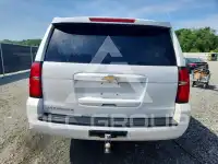 2016 Chevrolet Suburan photo