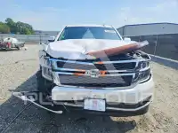 2016 Chevrolet Suburan photo