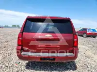 2016 Chevrolet Suburan photo