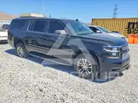 2016 Chevrolet Suburan photo