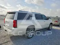 2016 Chevrolet Suburan photo