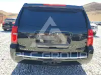 2016 Chevrolet Suburan photo