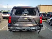 2016 Chevrolet Suburan photo