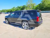 2016 Chevrolet Suburan фото