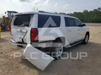 2016 Chevrolet Suburan photo