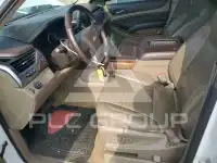 2016 Chevrolet Suburan photo