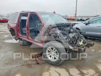 2016 Chevrolet Suburan фото