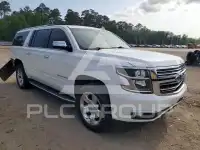 2016 Chevrolet Suburan photo