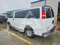 2016 Chevrolet Express фото