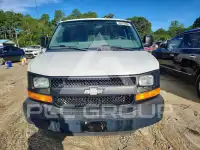 2016 Chevrolet Express photo