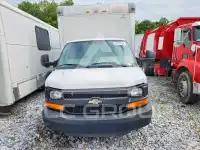2016 Chevrolet Express фото
