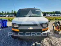2016 Chevrolet Express фото