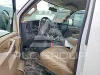 2016 Chevrolet Express фото