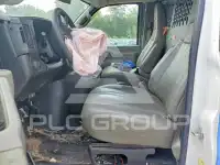 2016 Chevrolet Express фото