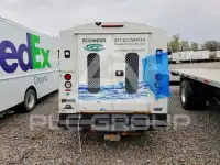 2017 Chevrolet Express photo