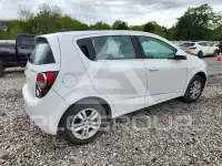 2016 Chevrolet Sonic фото