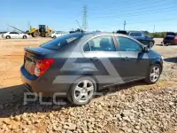 2016 Chevrolet Sonic photo