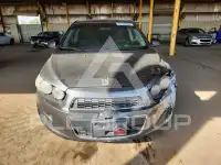 2016 Chevrolet Sonic фото