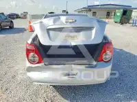 2016 Chevrolet Sonic фото