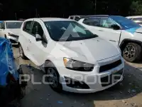 2016 Chevrolet Sonic фото