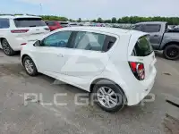 2016 Chevrolet Sonic фото