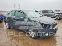 2016 Chevrolet Sonic фото