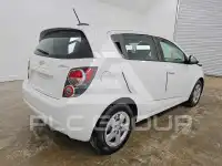 2016 Chevrolet Sonic фото