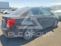2016 Chevrolet Sonic фото