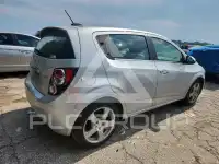 2016 Chevrolet Sonic фото