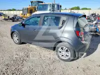 2016 Chevrolet Sonic фото